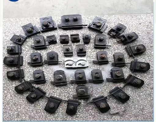 خرید گیره های ریل جرثقیل خود قفل شونده انعطاف پذیر فولادی فورج شده نوع سوراخ online manufacture